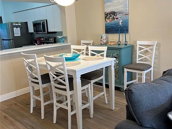 2nd image of 3245 Cypress Glen WAY #504