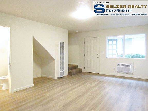 4th image of 1119-1125 S Dora St #K
