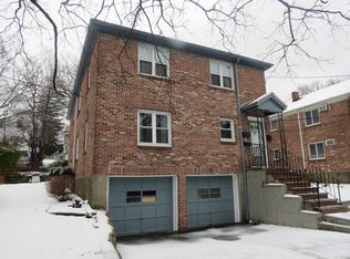 28 Shaw St APT 2, West Roxbury, MA 02132