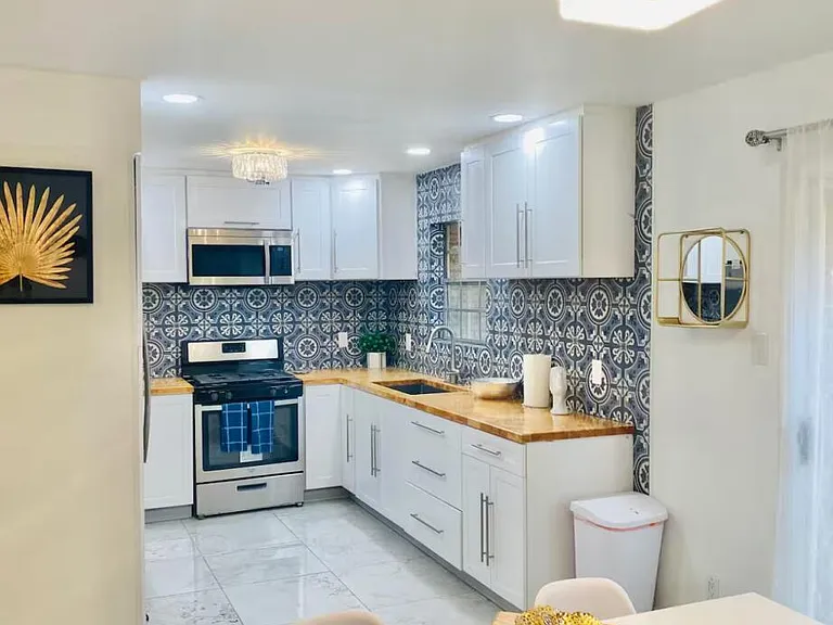 350 Thunderbird Dr #21 — Photo 11