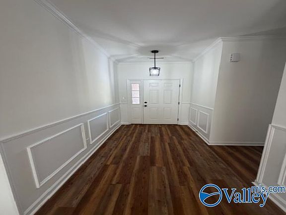 2nd image of 716 Wynsom Dr SE