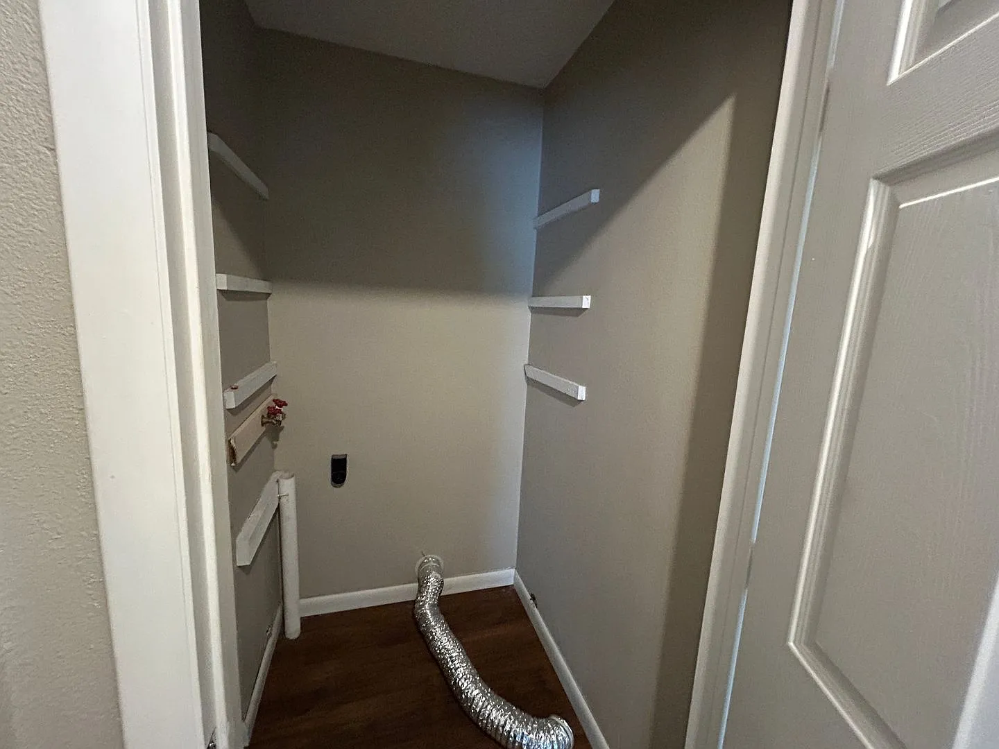 710 N Russel — Photo 4