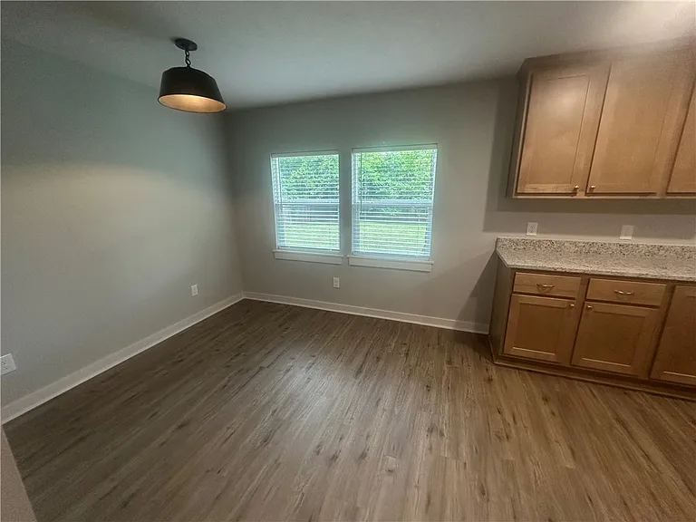 2107 Woodville Rd — Photo 3