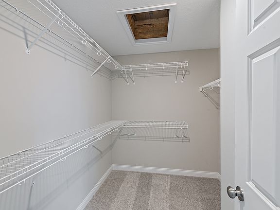 3rd image of 9578 Opal Ln #89