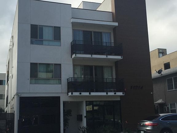 2nd image of 11214 Morrison St
