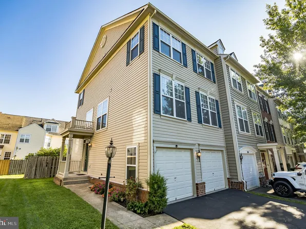 9240 Cascade Falls Dr, Bristow, VA 20136