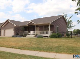 4300 W Panda Dr, Sioux Falls, SD 57107