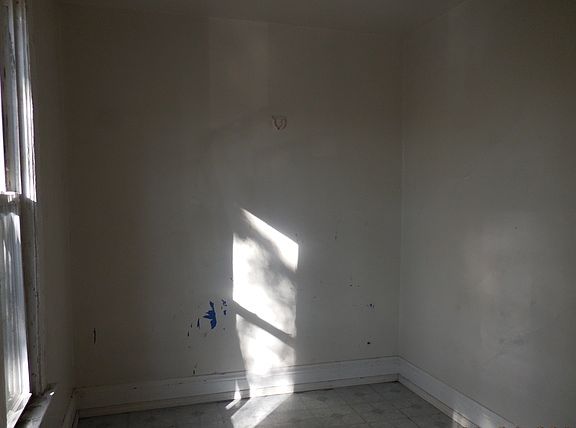 3rd image of 9805 S Avenue J