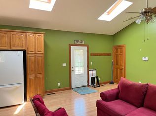 12291 Sunset Dr, Manito, IL 61546