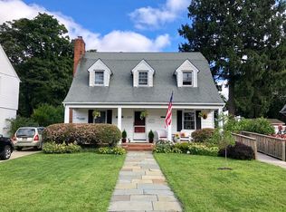 220 Smith St, Merrick, NY 11566