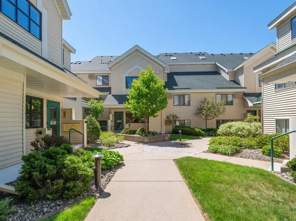 7605 Edinborough Way APT 6214, Edina, MN 55435