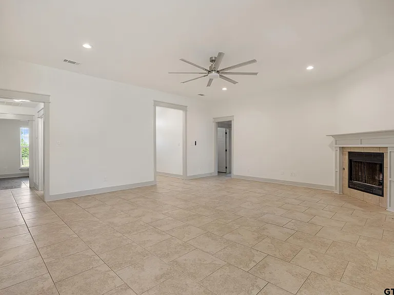 7343 Rockpoint Ln — Photo 7