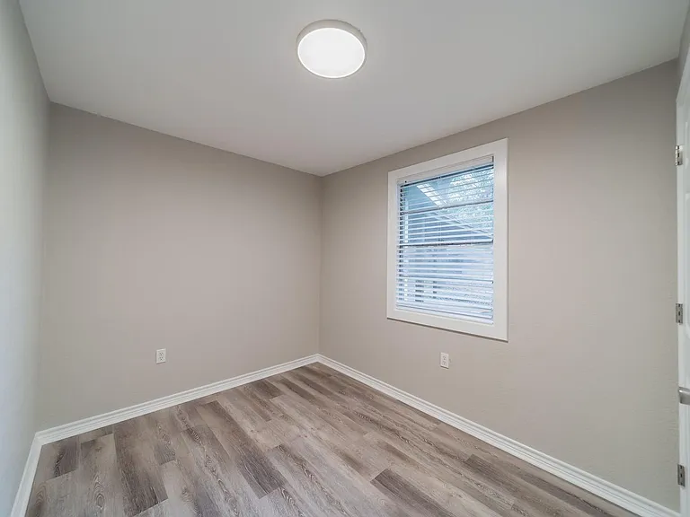 5739 Skylane Dr — Photo 20
