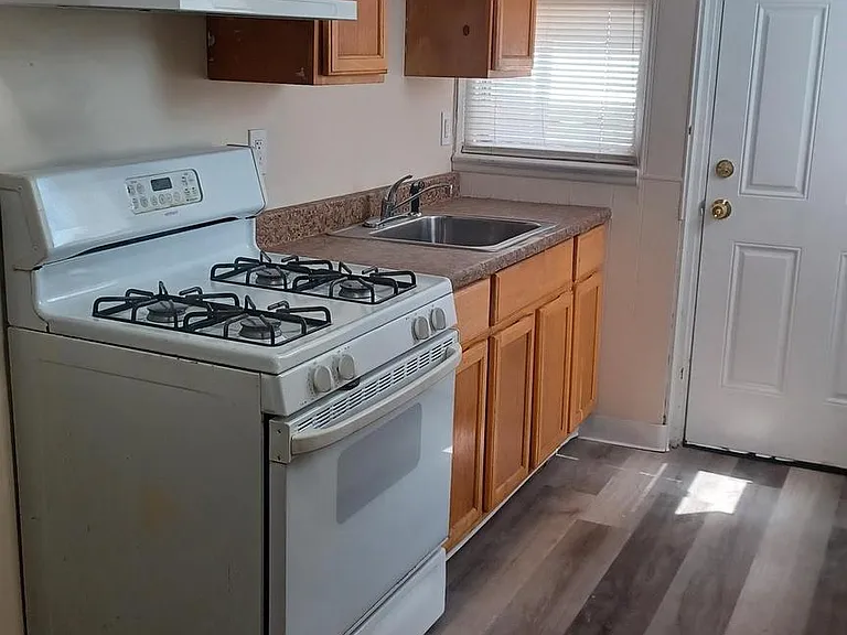 2946 Kansas Rd — Photo 8