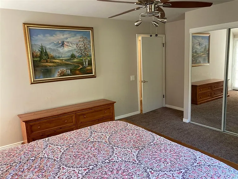 1050 Carousel Rd — Photo 17