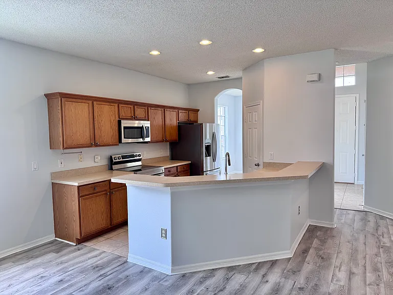 13315 Meadow Bay Loop — Photo 3