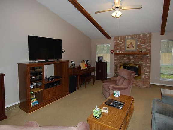 5th image of 2002 Oak Shores Dr