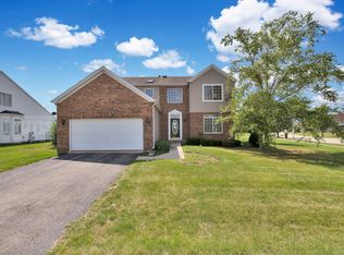 24 Sundance Rd, Matteson, IL 60443