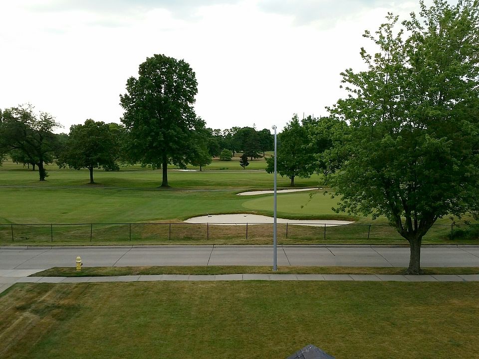 1267 Sunningdale Dr, Grosse Pointe Woods, MI 48236 Zillow