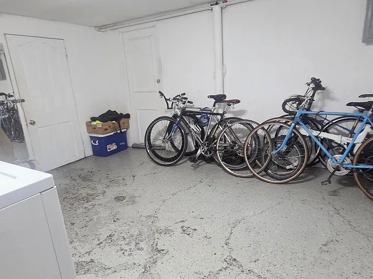 Bike Storage (basement)
