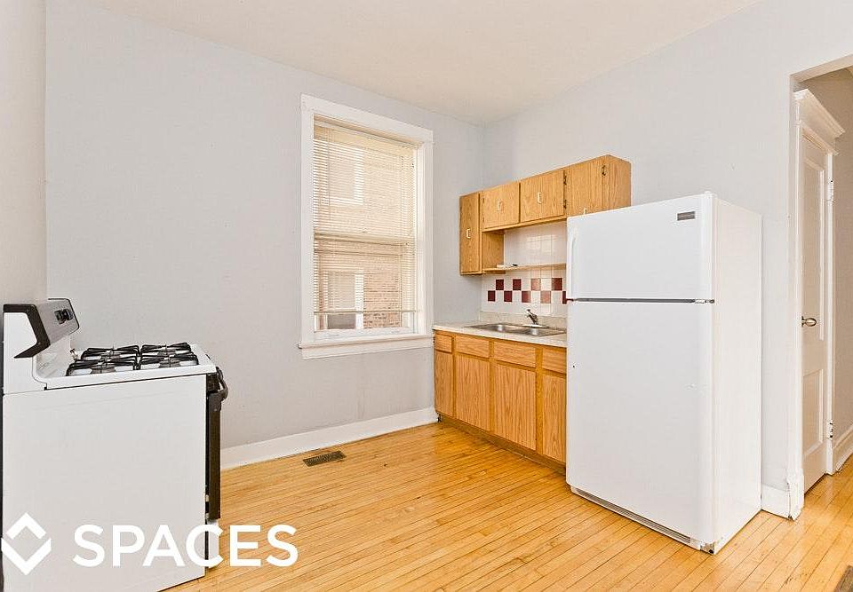1st image of 2644 N Albany Ave #1REAR