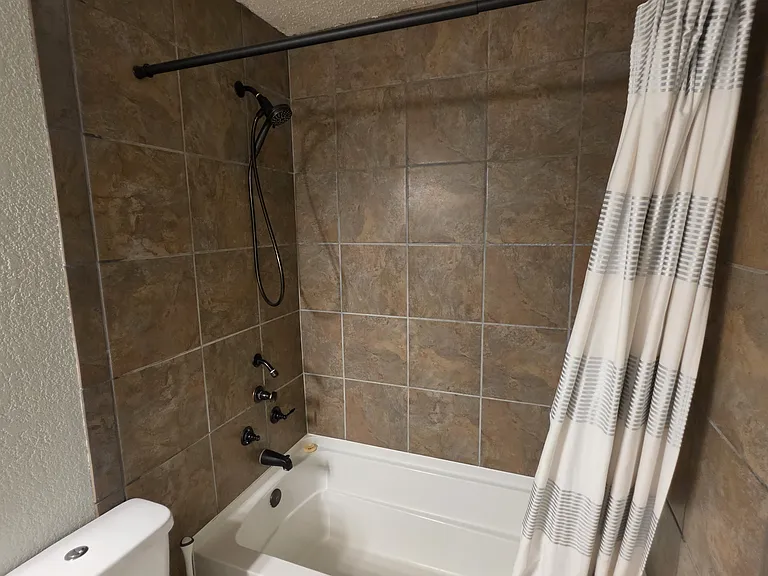 6511 White Oaks Ln — Photo 41