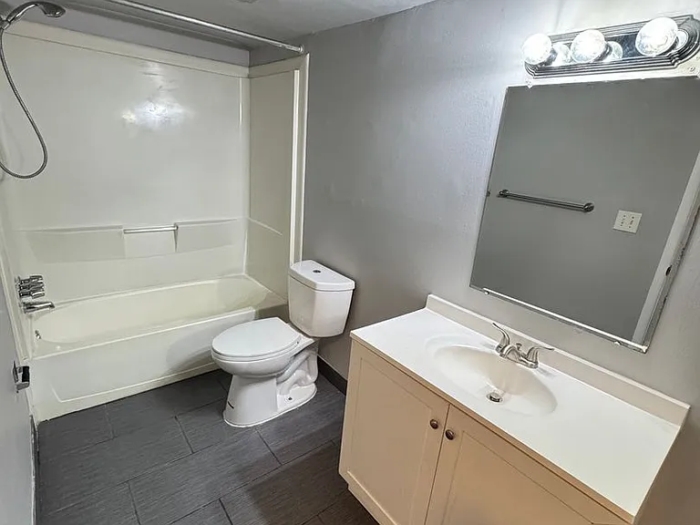 5680 Pardee — Photo 17