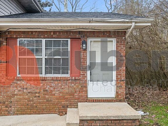 2nd image of 3600 Missionaire Ave