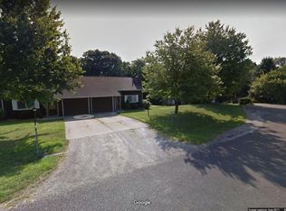 410 Currant Dr, Metamora, IL 61548