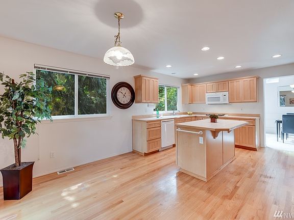 5th image of 8015 NE 148th Ln