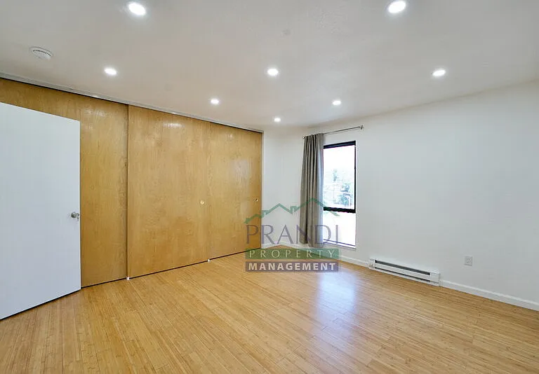 100 Marin Center Dr #64 — Photo 7