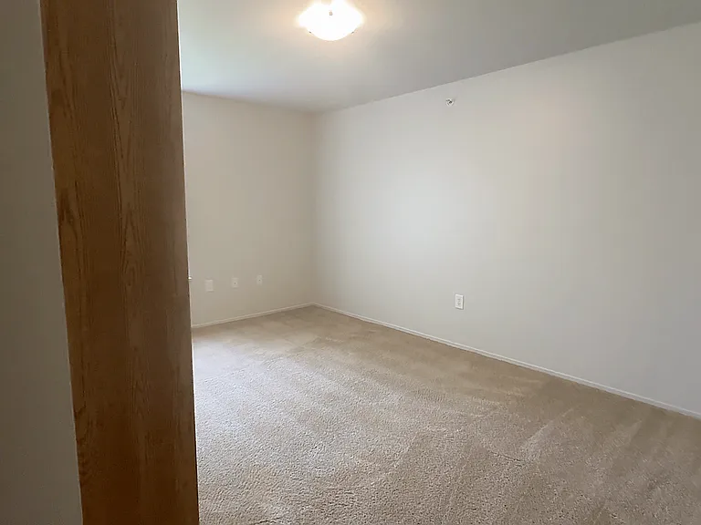 Prentiss Pointe Apartments — Photo 268