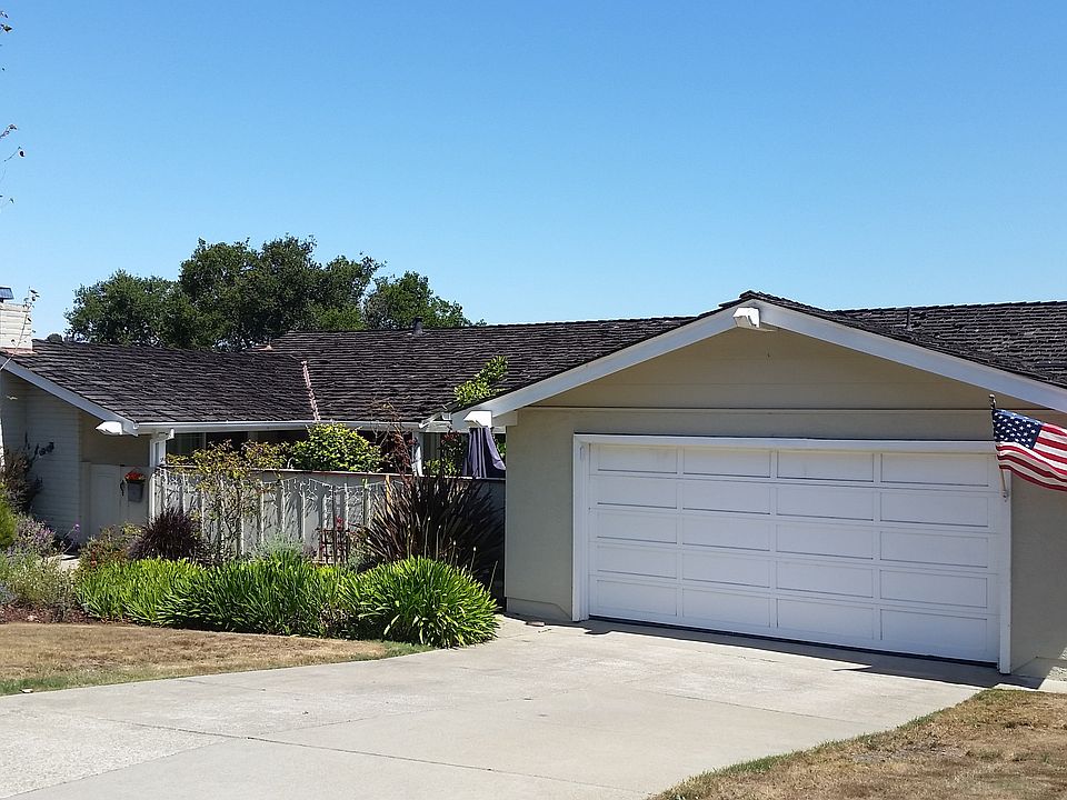 2nd image of 2740 Hallmark Dr