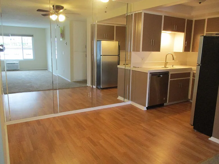3431 Park Blvd #304 — Photo 16