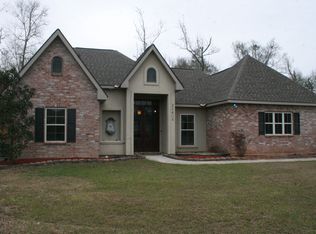 21405 Lake Pontchartrain Dr, Ponchatoula, LA 70454