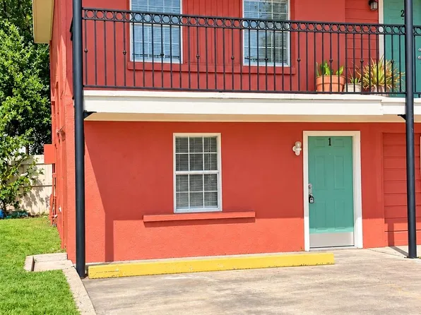 8121 Masterson St #1, Houston, TX 77029