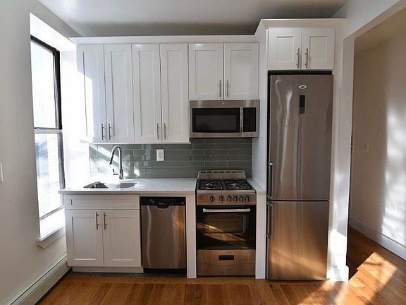 5th image of 301 W 121st St APT 3B