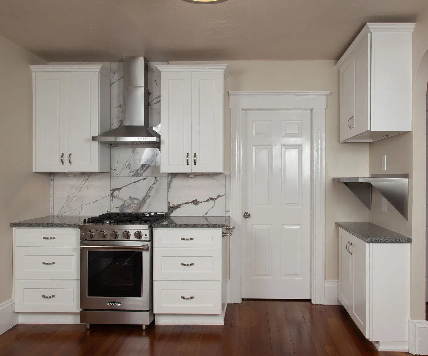2 bed, $1,800 — Photo 2