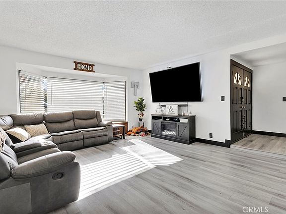 2nd image of 14010 Jicarilla Rd