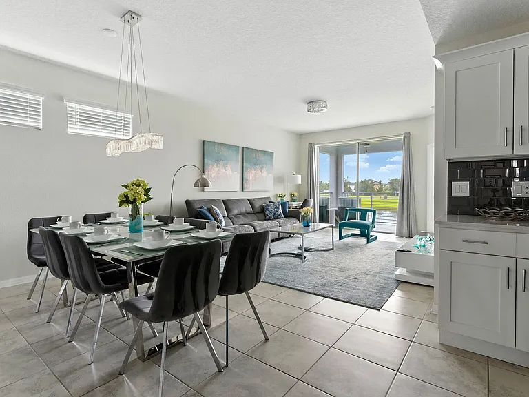Paradox Cir — Photo 12