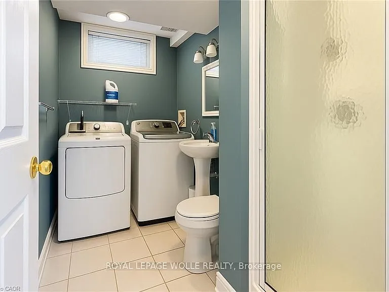 255 Pineland Pl #LOWER — Photo 10