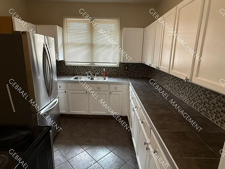 12686 Stoepel Ave — Photo 16