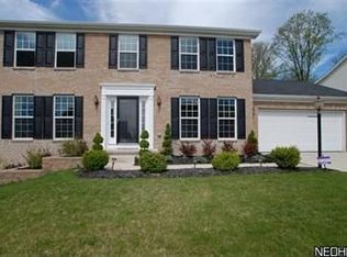 6358 Stonehaven Ln, Bedford Hts, OH