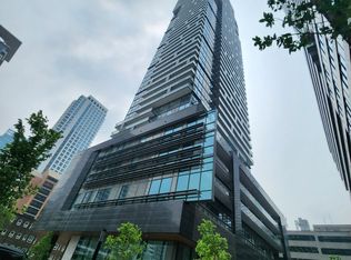 39 Roehampton Ave #808, Toronto, ON M4P0G1