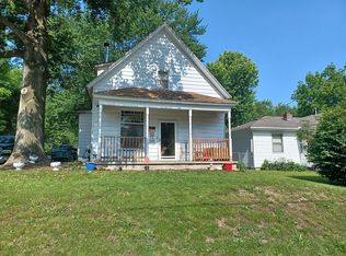 1320 S Pearl St, Independence, MO 64055