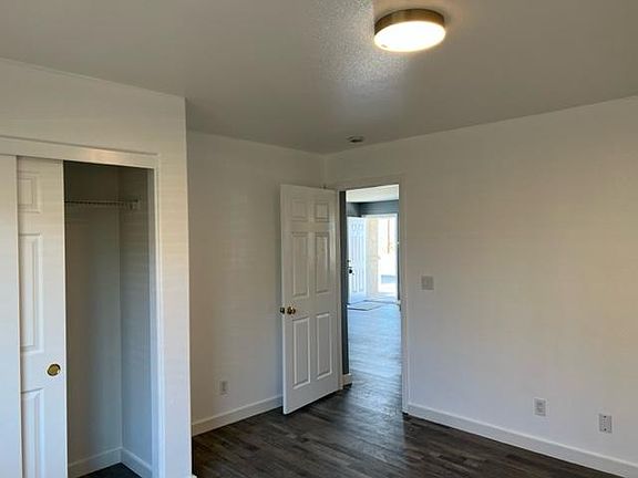 5th image of 73538 Sun Valley Dr #B