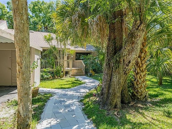4th image of 5130 Lancewood Dr #1