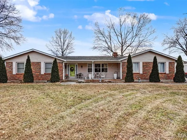 38 Brookview Ln, Moscow Mills, MO 63362