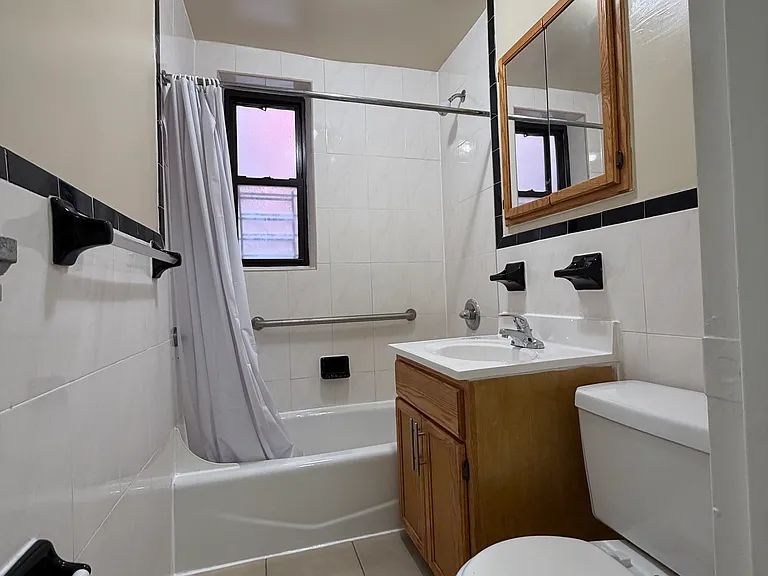 88-25 148th St #1G — Photo 6
