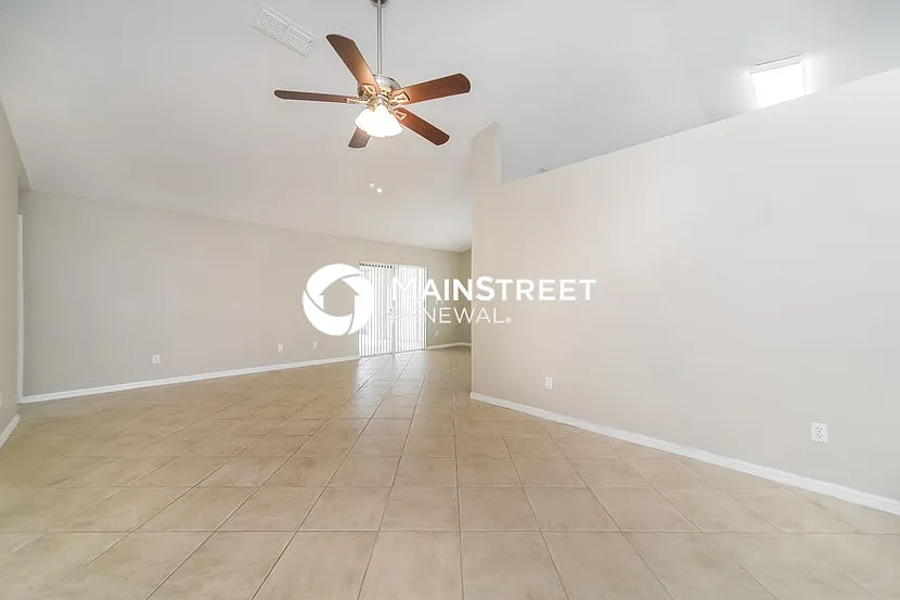 1613 Oak Hill Trail — Photo 3